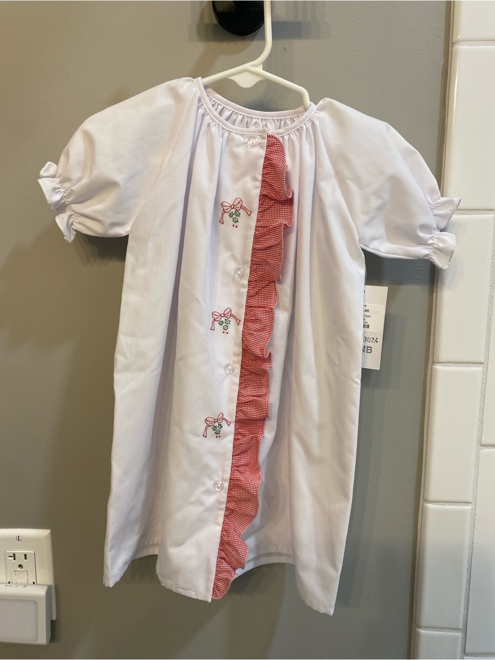 Auraluz White Christmas Dress / Size Newborn / NWT